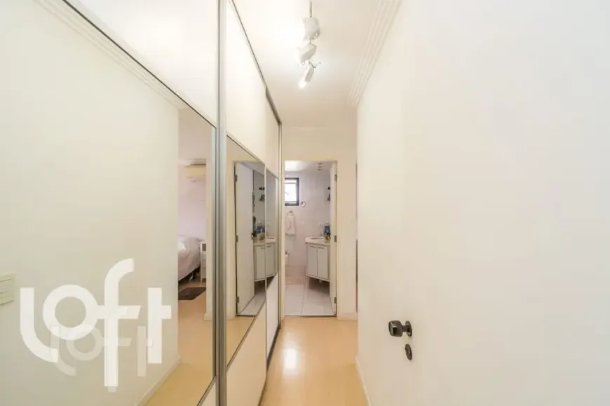 Foto 1 de Apartamento com 4 Quartos à venda, 150m² em Vila Olímpia, São Paulo