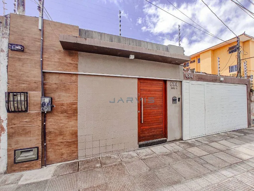 Foto 1 de Casa com 3 Quartos à venda, 175m² em Gruta de Lourdes, Maceió