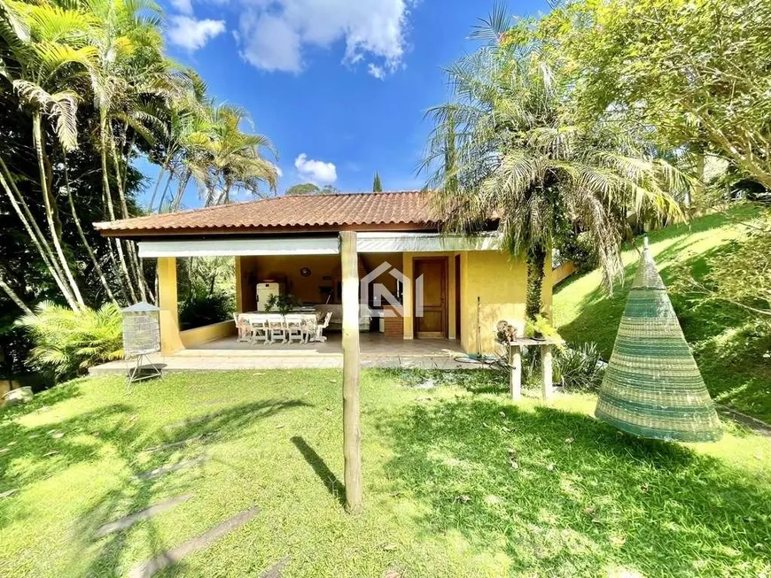 Foto 1 de Casa de Condomínio com 4 Quartos à venda, 336m² em Granja Viana, Carapicuíba