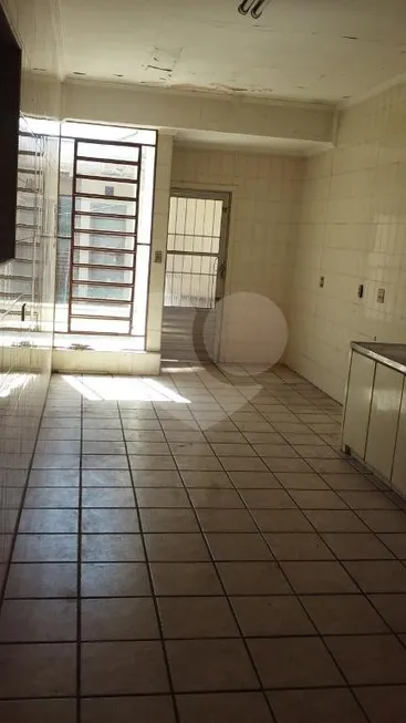 Foto 1 de Sobrado com 2 Quartos à venda, 560m² em Bom Retiro, São Paulo