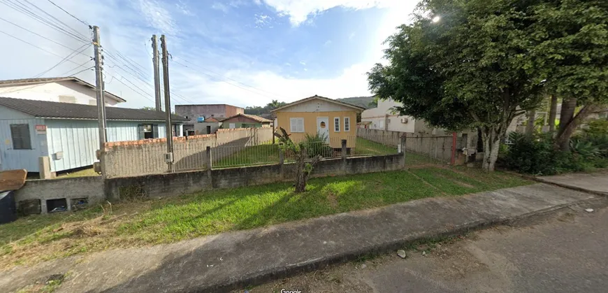 Foto 1 de Lote/Terreno à venda, 621m² em Prospera, Criciúma