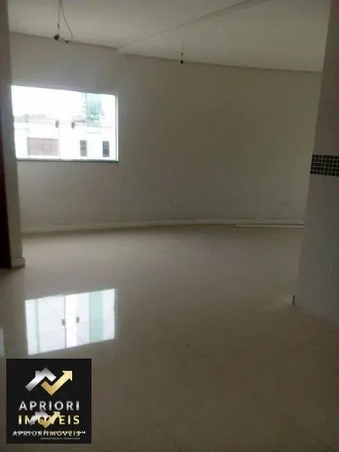 Foto 1 de Sobrado com 3 Quartos para alugar, 147m² em Parque Jacatuba, Santo André