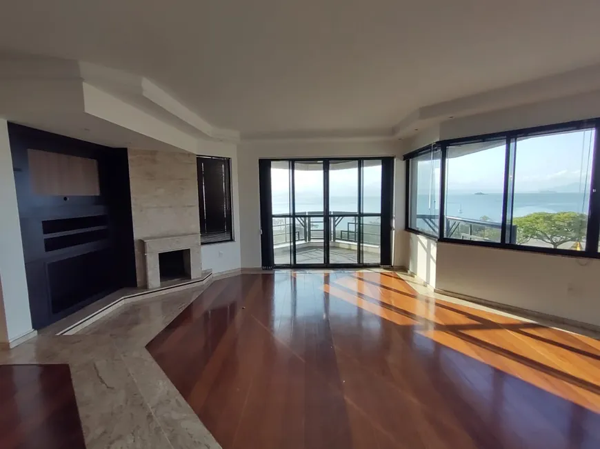 Foto 1 de Apartamento com 3 Quartos à venda, 180m² em Agronômica, Florianópolis