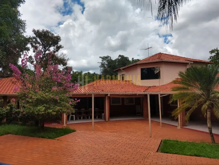 Foto 1 de Fazenda/Sítio com 5 Quartos à venda, 407m² em Portal das Laranjeiras, Araraquara