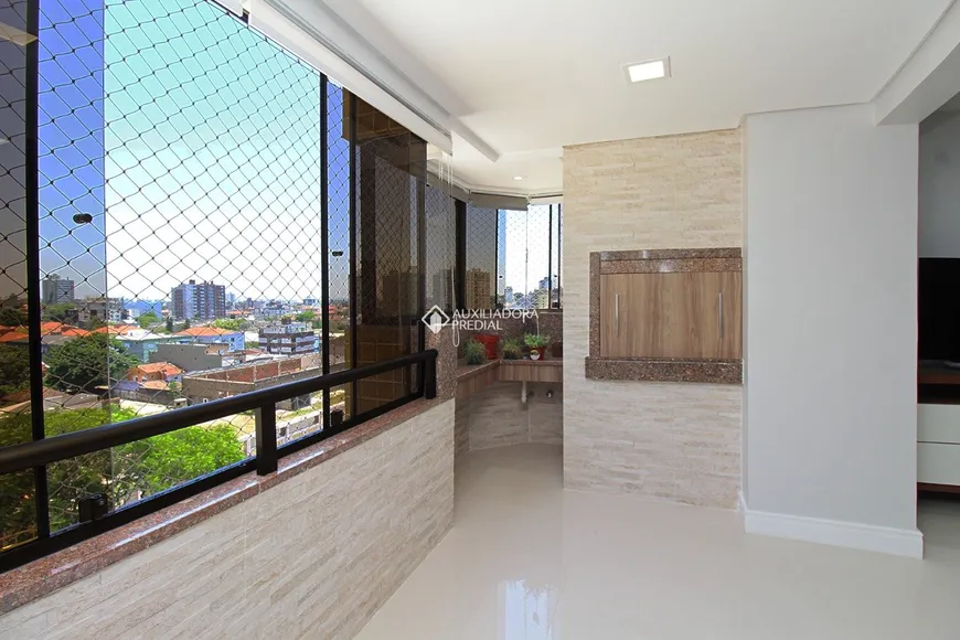 Foto 1 de Apartamento com 3 Quartos à venda, 109m² em Cristo Redentor, Porto Alegre