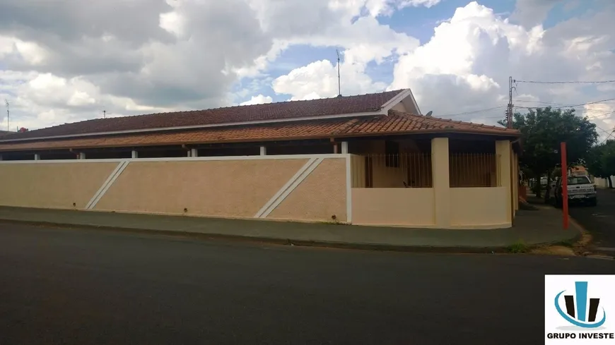 Foto 1 de Casa com 3 Quartos à venda, 292m² em Vila Biagioni, Araraquara