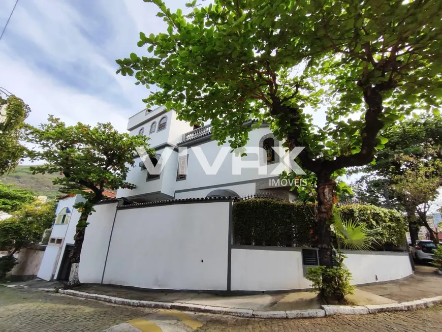 Foto 1 de Casa com 5 Quartos à venda, 282m² em Lins de Vasconcelos, Rio de Janeiro