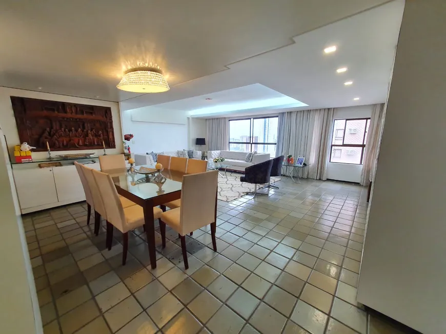 Foto 1 de Apartamento com 4 Quartos à venda, 424m² em Espinheiro, Recife