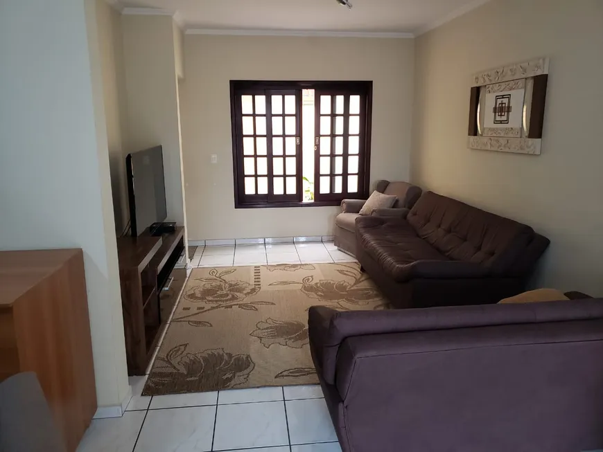 Foto 1 de Sobrado com 3 Quartos à venda, 233m² em Jardim Caçula, Jundiaí