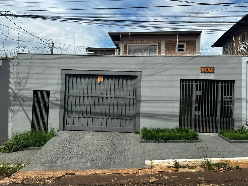 Foto 1 de Casa com 2 Quartos para alugar, 180m² em Cabreúva, Campo Grande