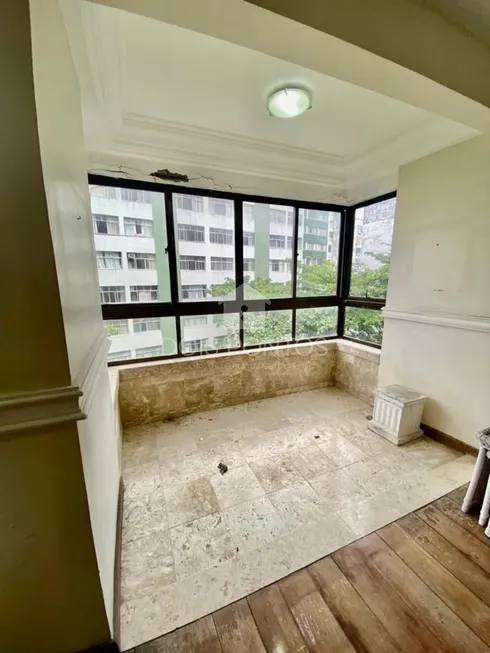 Foto 1 de Apartamento com 4 Quartos à venda, 187m² em Barra, Salvador