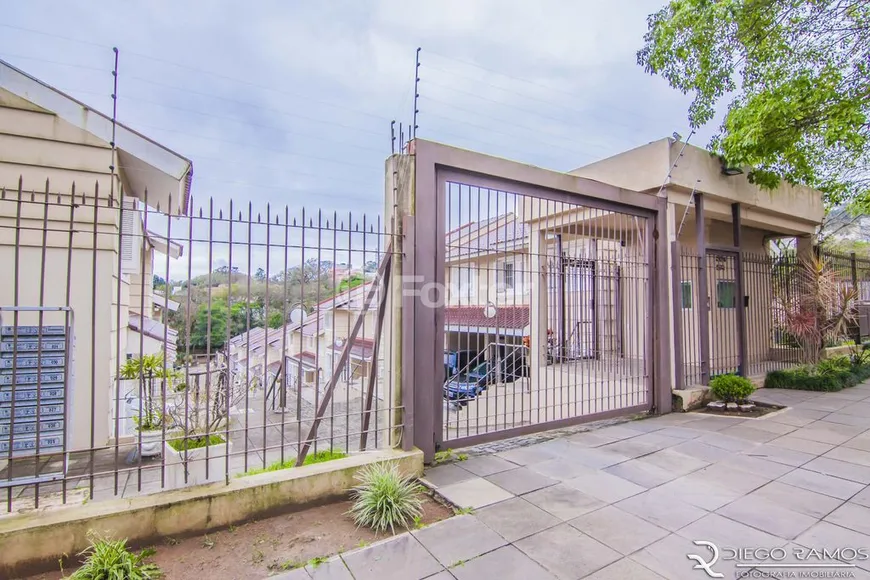 Foto 1 de Casa de Condomínio com 3 Quartos à venda, 135m² em Nonoai, Porto Alegre