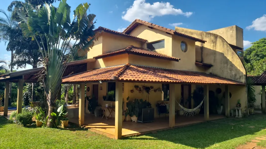 Foto 1 de Fazenda/Sítio com 4 Quartos para alugar, 400m² em Villa Toscana, Franca