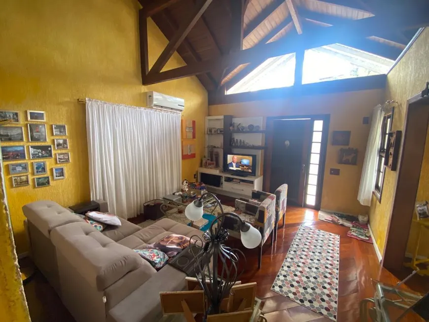 Foto 1 de Casa com 3 Quartos à venda, 260m² em Piratini, Gramado