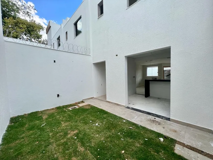 Foto 1 de Casa com 3 Quartos à venda, 88m² em Santa Amélia, Belo Horizonte