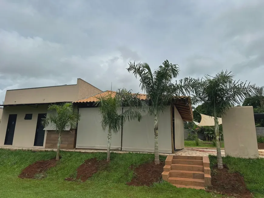 Foto 1 de Fazenda/Sítio com 1 Quarto à venda, 2000m² em Conjunto Alvorada, Uberlândia