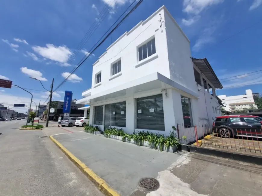 Foto 1 de Imóvel Comercial com 6 Quartos para alugar, 215m² em Bucarein, Joinville