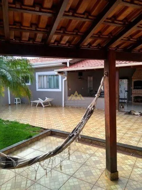 Foto 1 de Sobrado com 5 Quartos à venda, 345m² em Parque Residencial Cândido Portinari, Ribeirão Preto