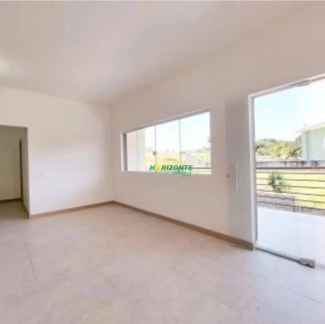 Foto 1 de Casa de Condomínio com 5 Quartos à venda, 340m² em , Jambeiro
