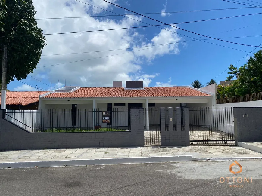 Foto 1 de Casa com 3 Quartos à venda, 252m² em Capim Macio, Natal