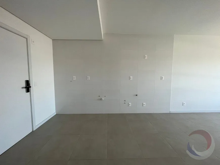 Foto 1 de Apartamento com 1 Quarto à venda, 45m² em Canto, Florianópolis