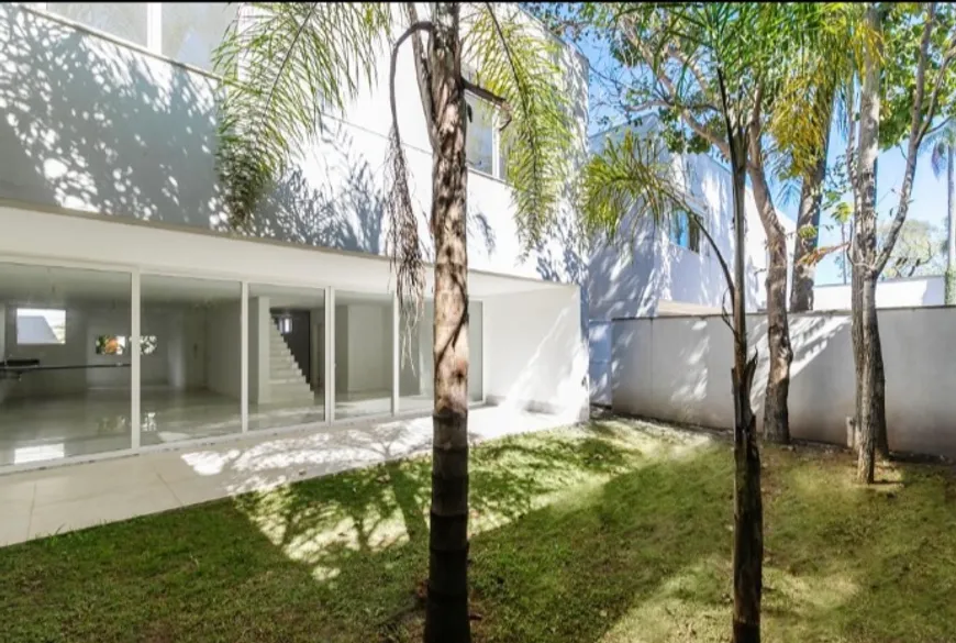 Foto 1 de Casa de Condomínio com 4 Quartos à venda, 483m² em Chácara Santo Antônio, São Paulo