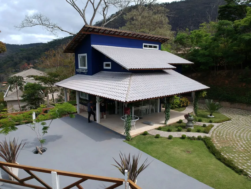 Foto 1 de Casa de Condomínio com 3 Quartos à venda, 140m² em Pedro do Rio, Petrópolis