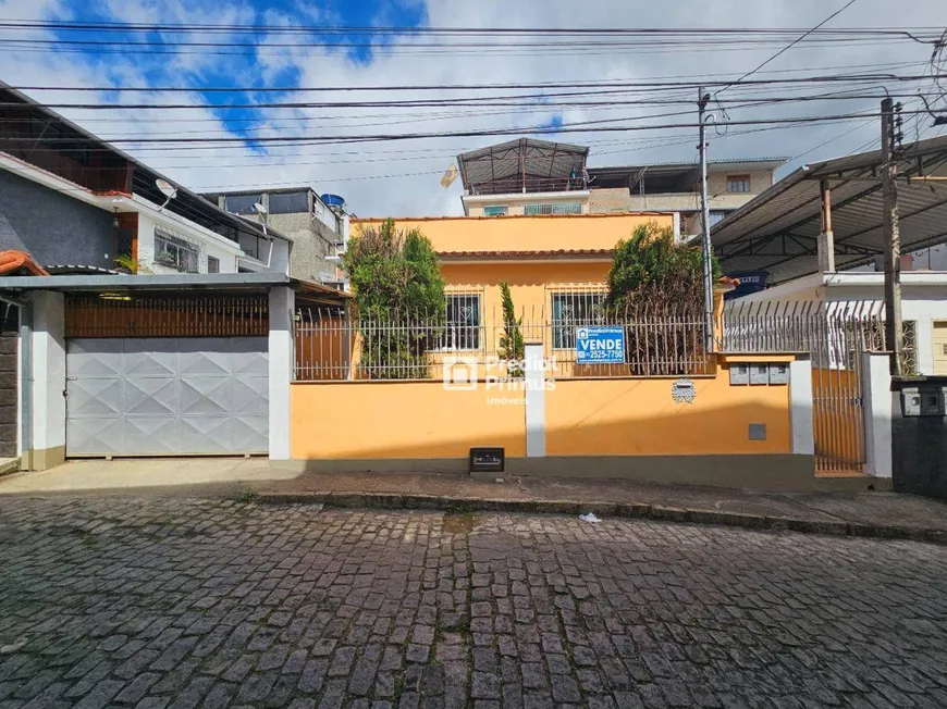 Foto 1 de Casa com 4 Quartos à venda, 185m² em Prado, Nova Friburgo