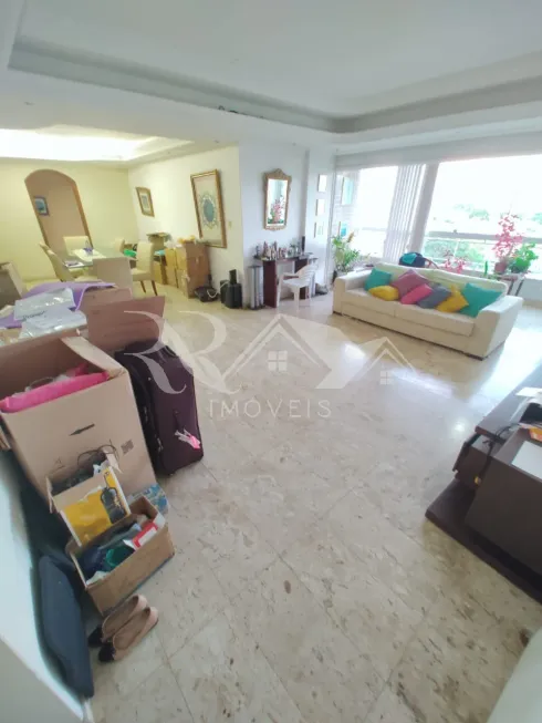 Foto 1 de Apartamento com 4 Quartos à venda, 248m² em Pituba, Salvador