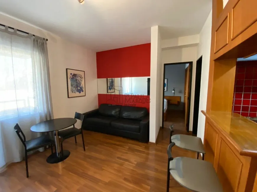 Foto 1 de Flat com 1 Quarto para alugar, 40m² em Cerqueira César, São Paulo