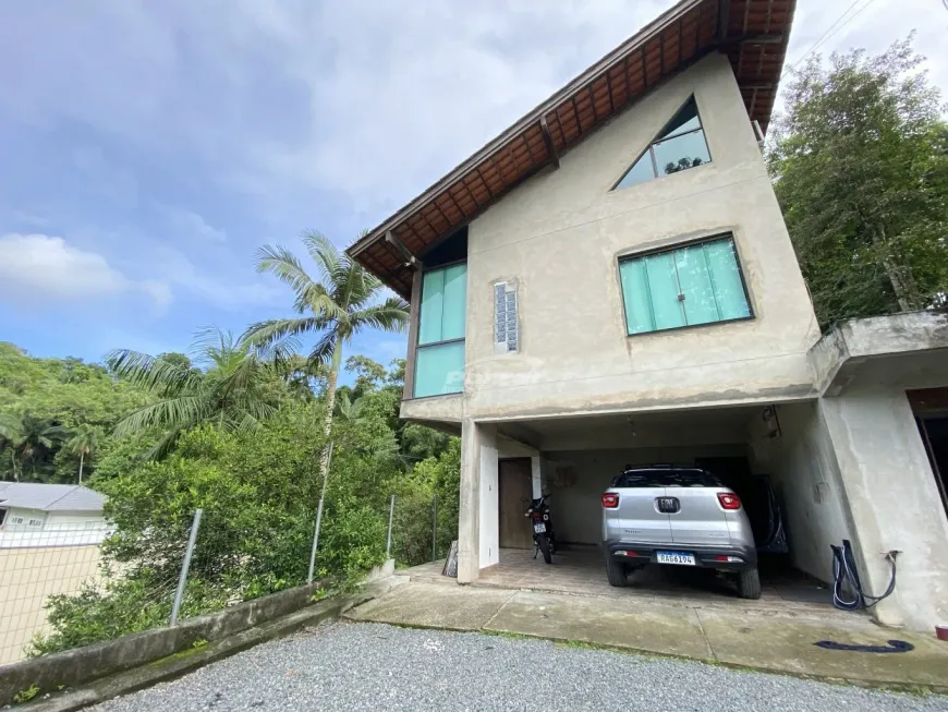 Foto 1 de Casa com 4 Quartos à venda, 400m² em Itoupava Seca, Blumenau