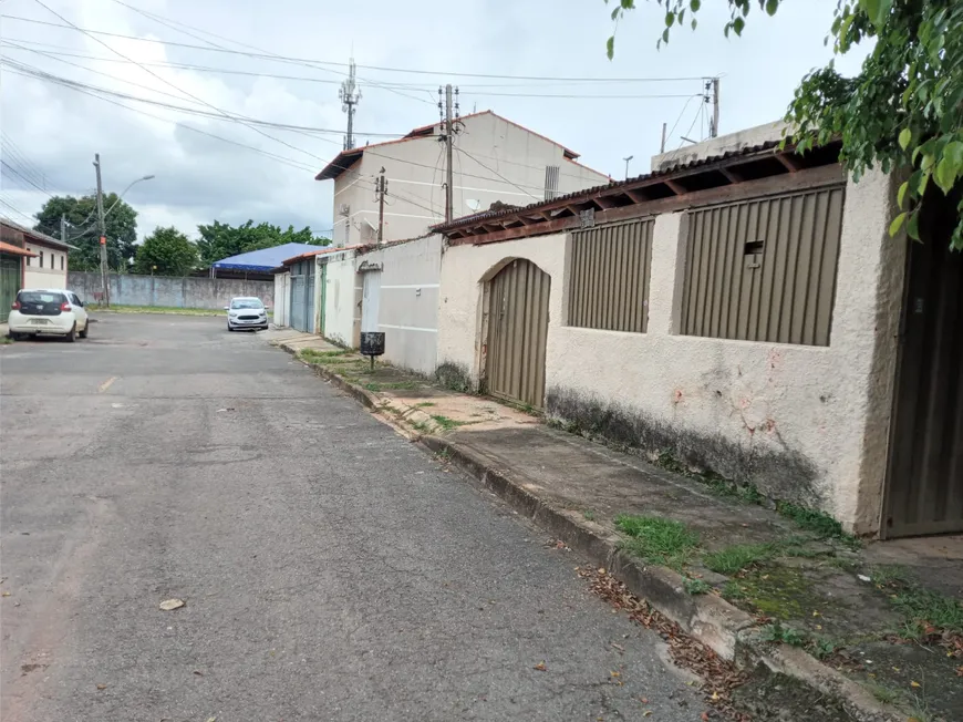 Foto 1 de Casa com 3 Quartos à venda, 90m² em Setor Leste, Brasília