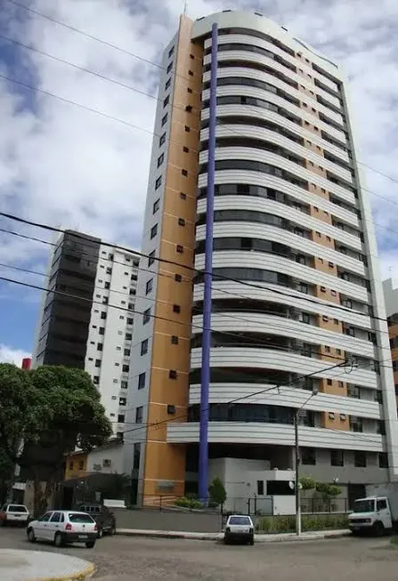 Foto 1 de Apartamento com 4 Quartos à venda, 180m² em Petrópolis, Natal
