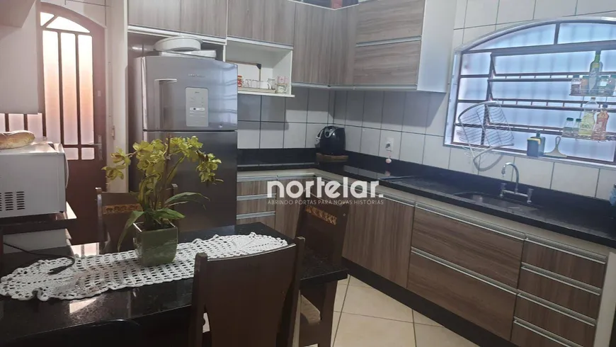 Foto 1 de Sobrado com 3 Quartos à venda, 200m² em Jardim Virgínia Bianca, São Paulo