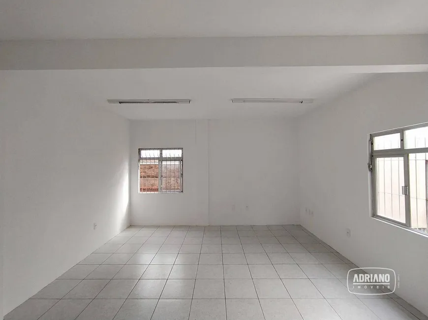 Foto 1 de Sala Comercial para alugar, 35m² em Barreiros, São José