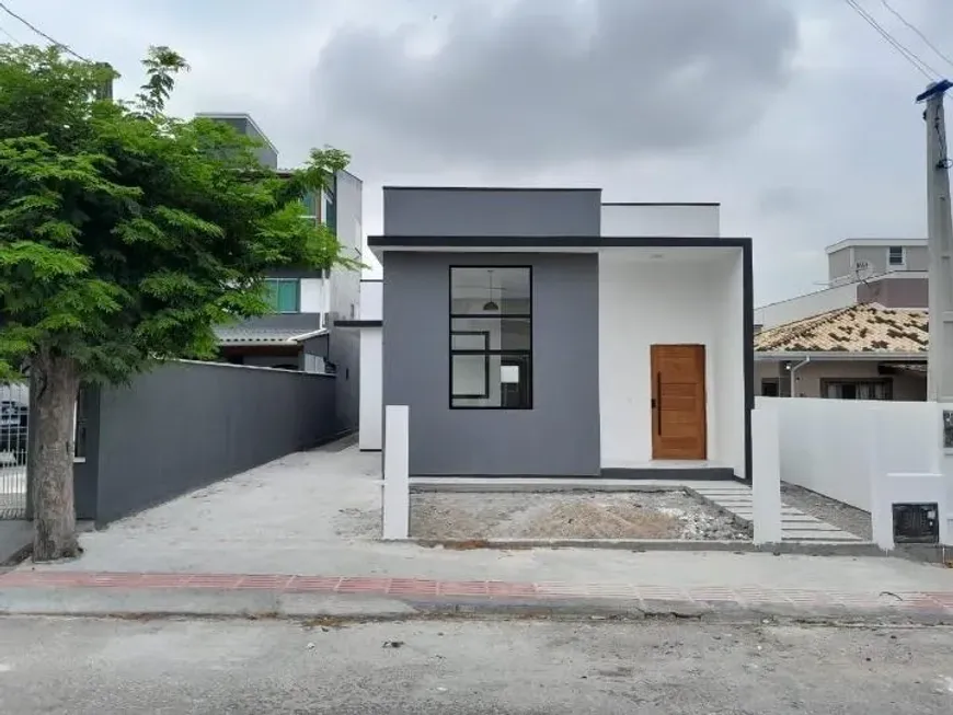 Foto 1 de Casa com 3 Quartos à venda, 90m² em Madri, Palhoça