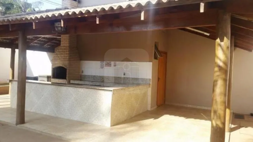 Foto 1 de Apartamento com 2 Quartos à venda, 54m² em Jardim Holanda, Uberlândia