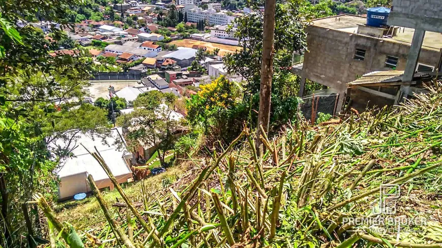 Foto 1 de Lote/Terreno à venda, 399m² em Varzea, Teresópolis