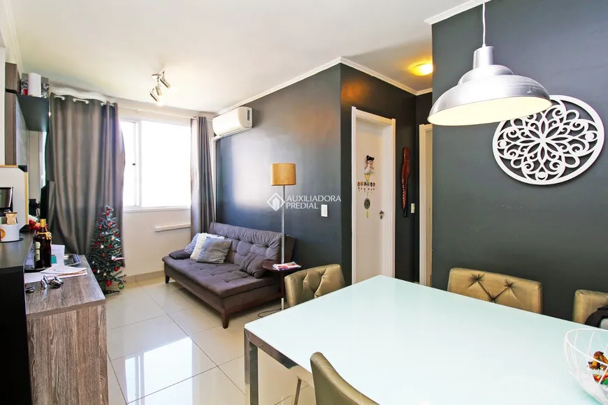 Foto 1 de Apartamento com 2 Quartos à venda, 45m² em Cristal, Porto Alegre