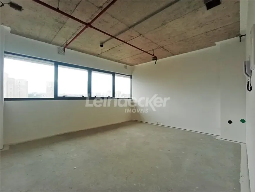 Foto 1 de Sala Comercial para alugar, 25m² em Jardim Lindóia, Porto Alegre