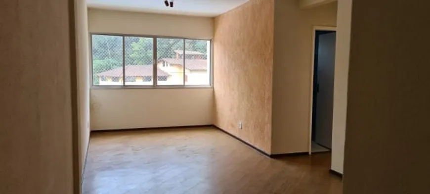 Foto 1 de Apartamento com 2 Quartos à venda, 10m² em Bingen, Petrópolis