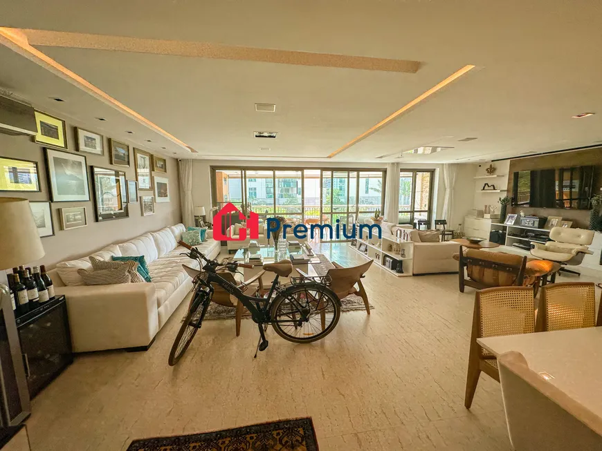 Foto 1 de Apartamento com 4 Quartos à venda, 231m² em Barra da Tijuca, Rio de Janeiro