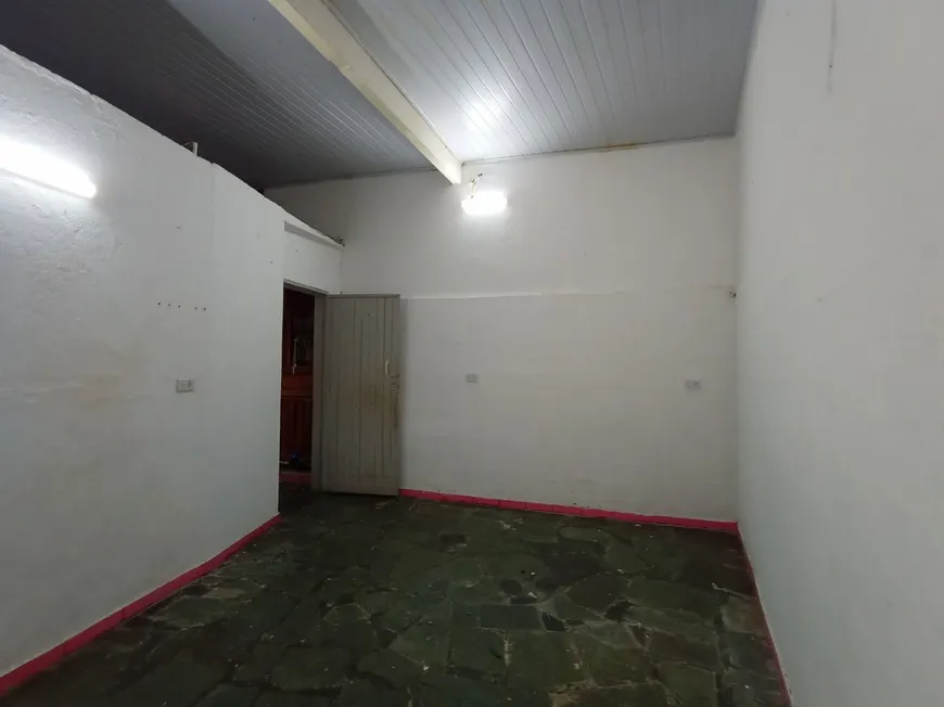 Foto 1 de Casa com 1 Quarto para alugar, 25m² em Vila Romana, São Paulo