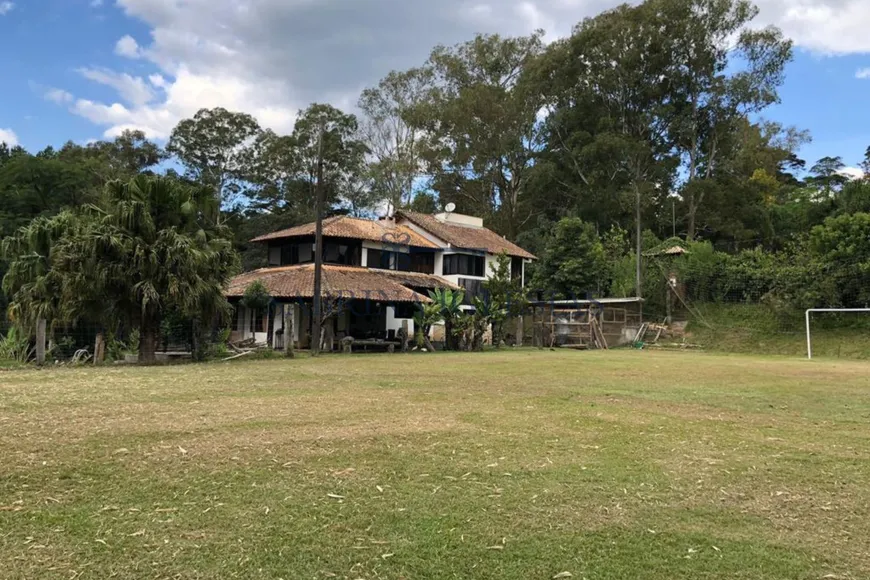 Foto 1 de Fazenda/Sítio com 3 Quartos à venda, 336m² em Alphaville Graciosa, Pinhais