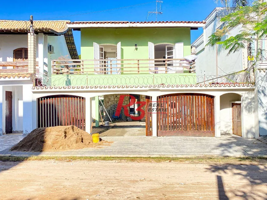 Foto 1 de Casa com 3 Quartos para venda ou aluguel, 280m² em Enseada, Guarujá