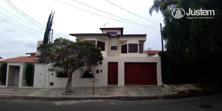 Foto 1 de Sobrado com 4 Quartos à venda, 276m² em Vila Homero, Indaiatuba