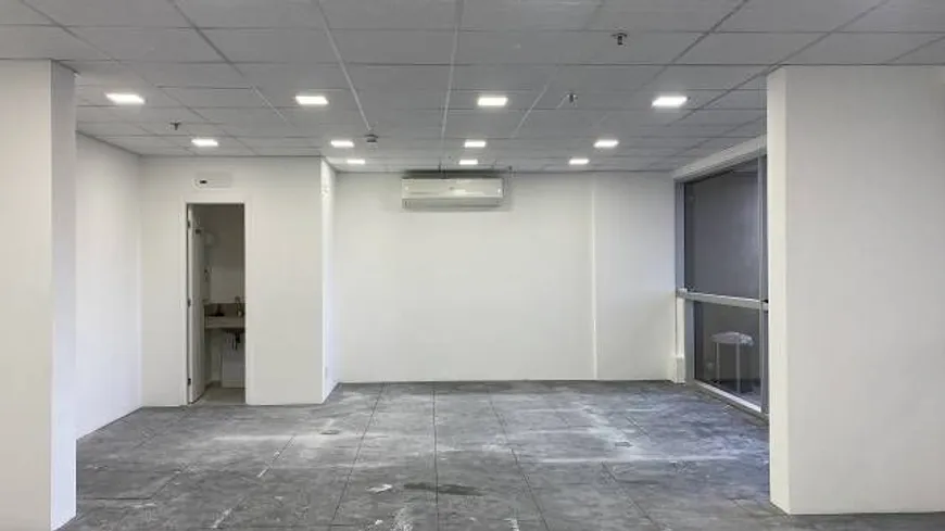 Foto 1 de Sala Comercial para venda ou aluguel, 74m² em Chácara Santo Antônio, São Paulo