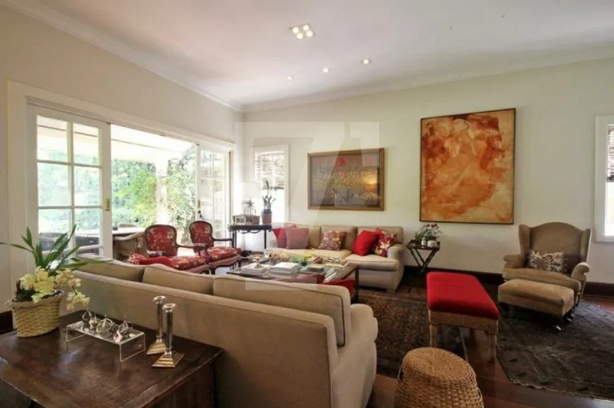Foto 1 de Casa com 4 Quartos à venda, 340m² em Alto de Pinheiros, São Paulo