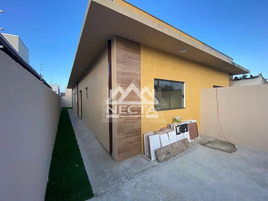 Foto 1 de Casa com 2 Quartos à venda, 64m² em Pontal de Santa Marina, Caraguatatuba