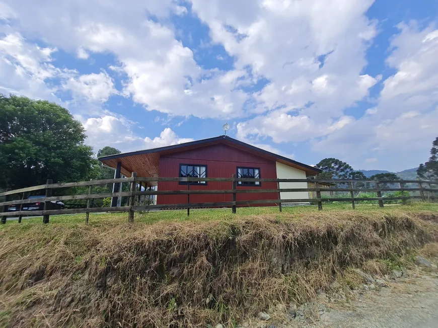 Foto 1 de Fazenda/Sítio com 3 Quartos à venda, 86m² em Estrada do Invernador, Urubici